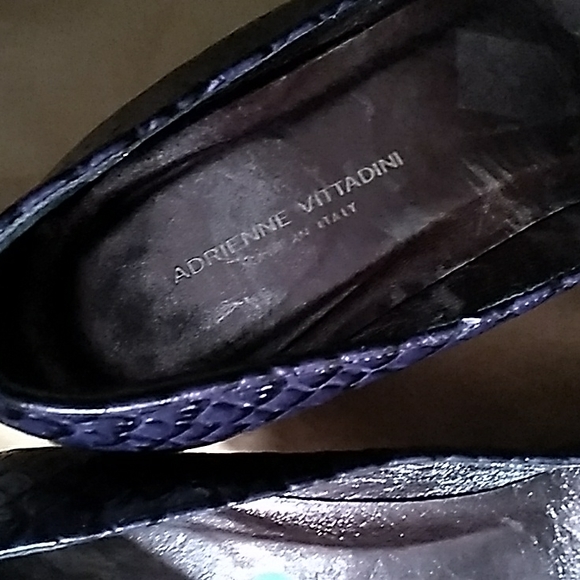 ADRIENNE VITTADINI PUMPS NAVY SILVER HARDWARE  LEATHER - Picture 3 of 6